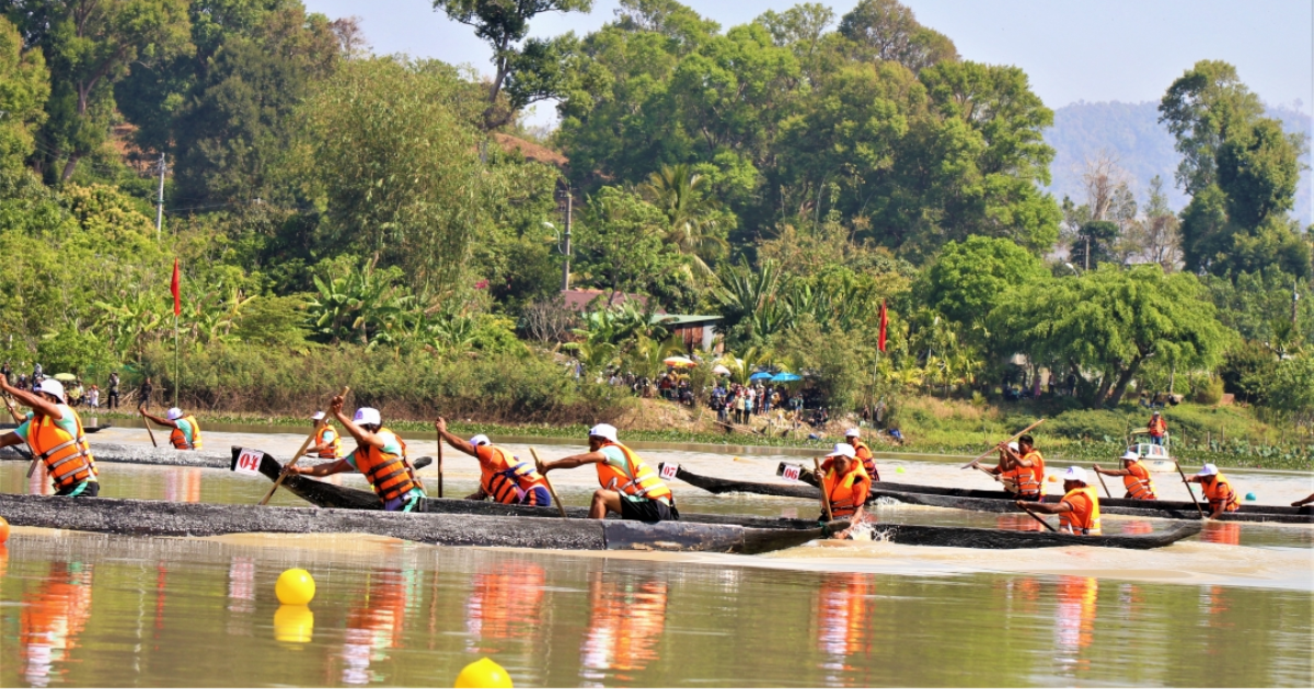 thuyền độc mộc